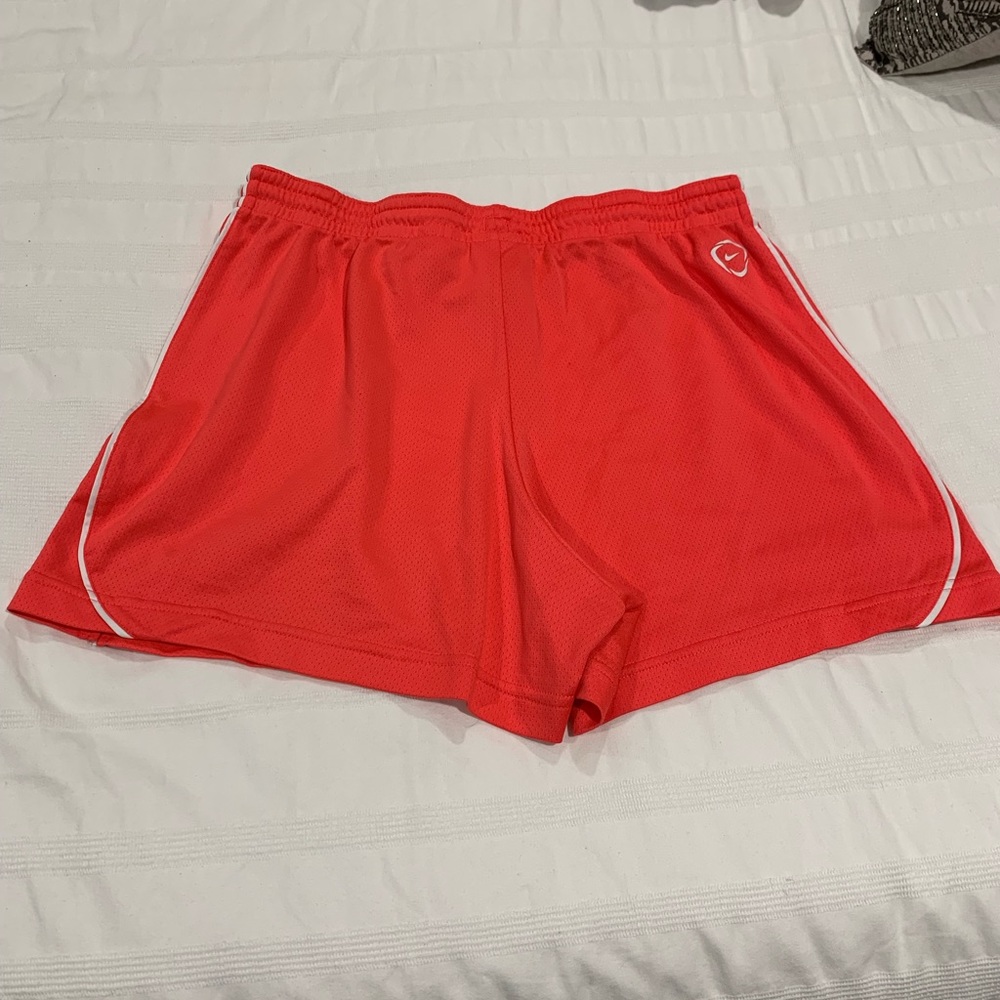 Like new, Nike basketball shorts